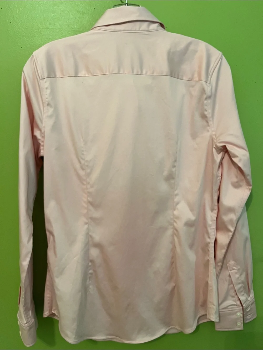 Like new Banana Republic Polished Cotton Fitted Shirt